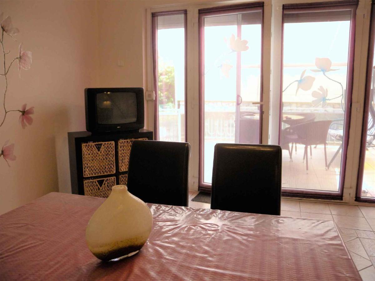 Holiday Home In Fonyod/Balaton 38001 ภายนอก รูปภาพ